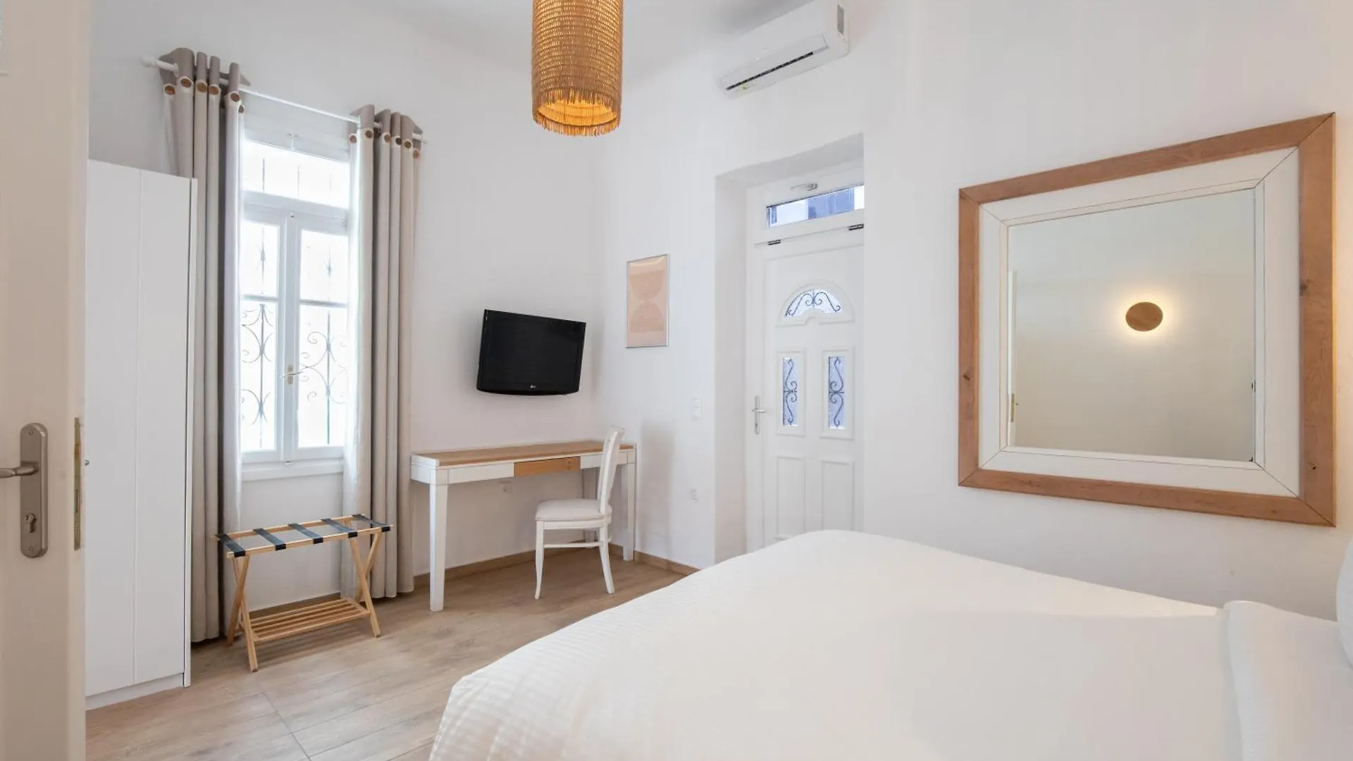 Spitarona Town House - Largest Villa In The Center Mykonos Town Greece