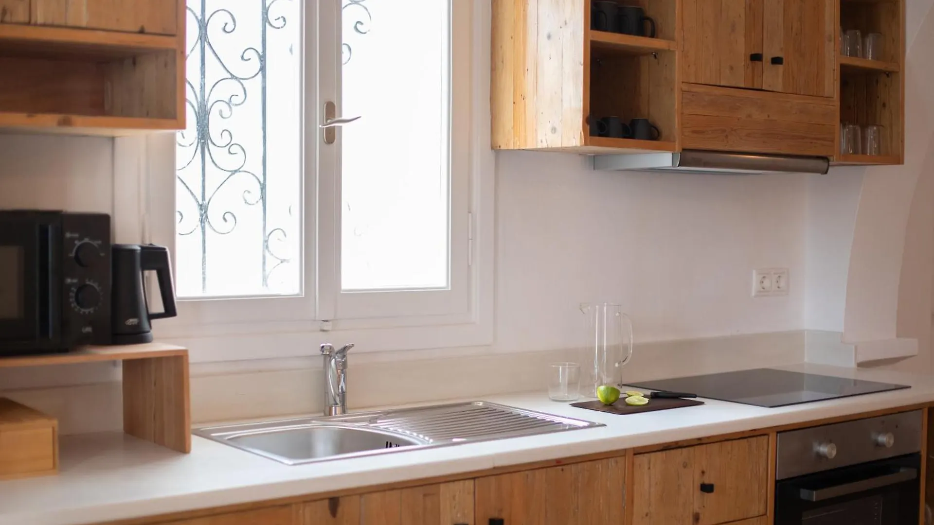 Spitarona Town House - Largest Villa In The Center Mykonos Town Greece